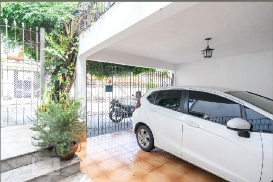 Sobrado à venda com 3 quartos, sendo 1 suíte, em Parque São Domingos, São Paulo, SP