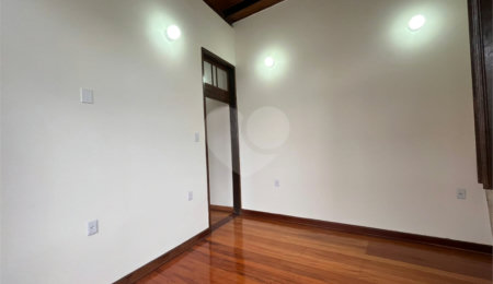 Casa para alugar com 2 quartos no Centro, Mogi das Cruzes, SP