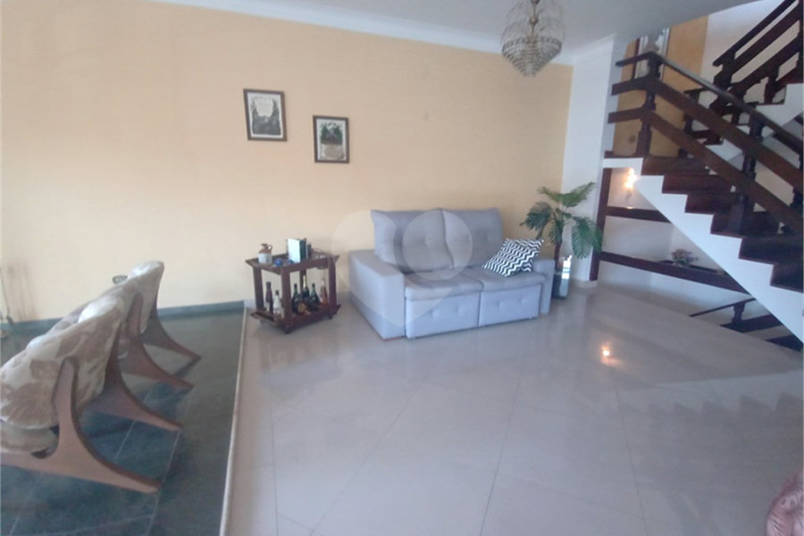 Sobrado à venda com 3 quartos, sendo 1 suíte, em Jardim França, São Paulo, SP
