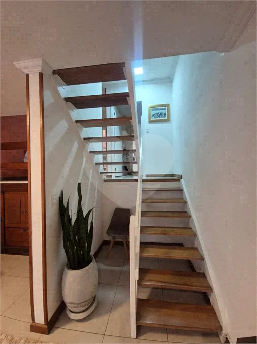 Casa à venda com 2 quartos, sendo 1 suíte,  no condomínio Quintas Marajoara, São Paulo - SP