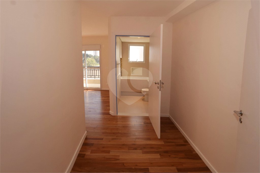 Apartamento à venda com 3 suítes em Vila Romana, São Paulo, SP