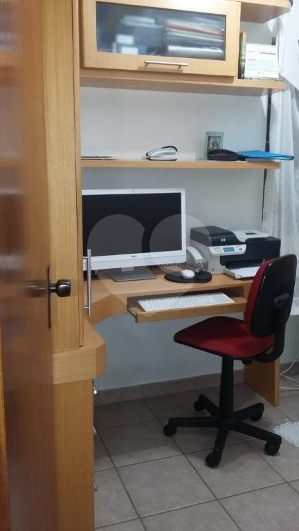 Sobrado à venda com 3 suítes em Chora Menino, São Paulo, SP
