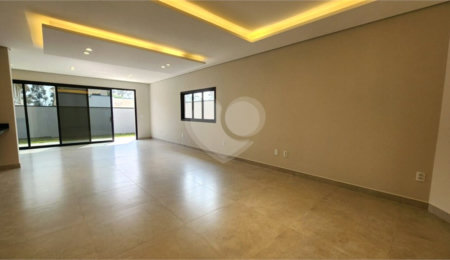 Casa à venda com 3 suítes no condomínio Vita Verdi, Valinhos - SP