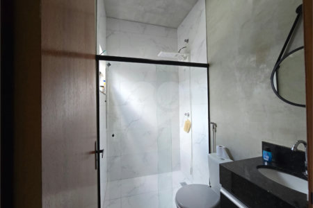 Casa à venda com 3 quartos, sendo 2 suítes,  no condomínio Residencial Marina, Itapetininga - SP