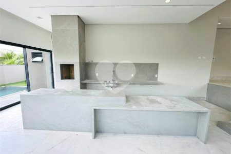 Casa à venda com 3 suítes no condomínio Villa Jardim, Cuiabá - MT
