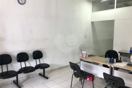 Casa à venda com 6 quartos, sendo 2 suítes, em Vila Monumento, São Paulo, SP