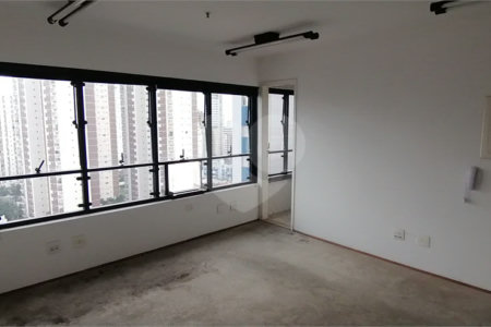SALA COMERCIAL PARA LOCAÇÃO COM 57m2 NA VILA MARIANA/METRÔ