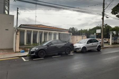Casa à venda próxima à Santa Casa – Ideal para clínica ou consultório!
