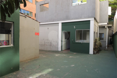 Excelente Casa Térrea Comercial em Região Nobre !!!