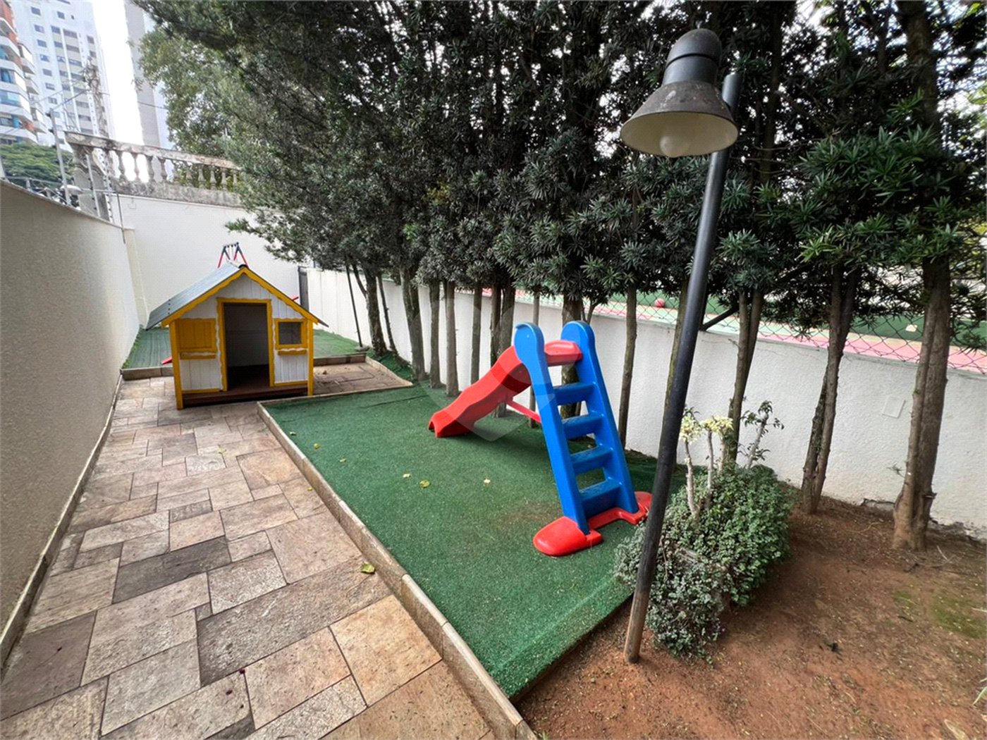 Apartamento à venda com 2 suítes em Campo Belo, São Paulo, SP