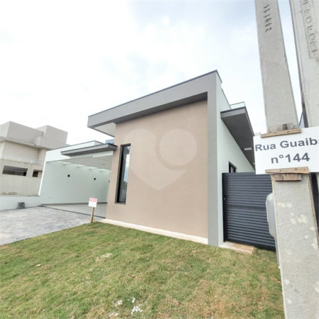 Casa à venda com 3 quartos, sendo 1 suíte, no condomínio Residencial Lagos D Icarai, Salto - SP