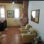 Casa à venda com 4 quartos, sendo 1 suíte, no condomínio Quinta da Cachoeira, Embu das Artes - SP