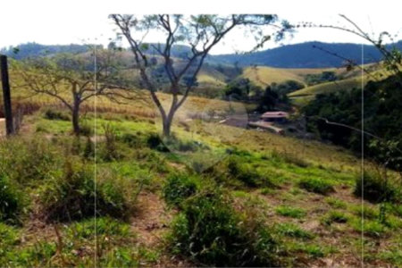 Chácara à venda no Centro, Monte Sião, MG