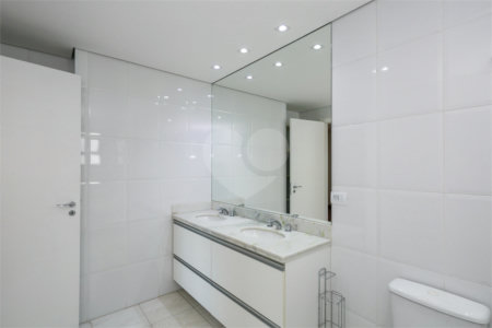 Apartamento à venda ou para alugar com 4 suítes em Jardim Marajoara, São Paulo, SP
