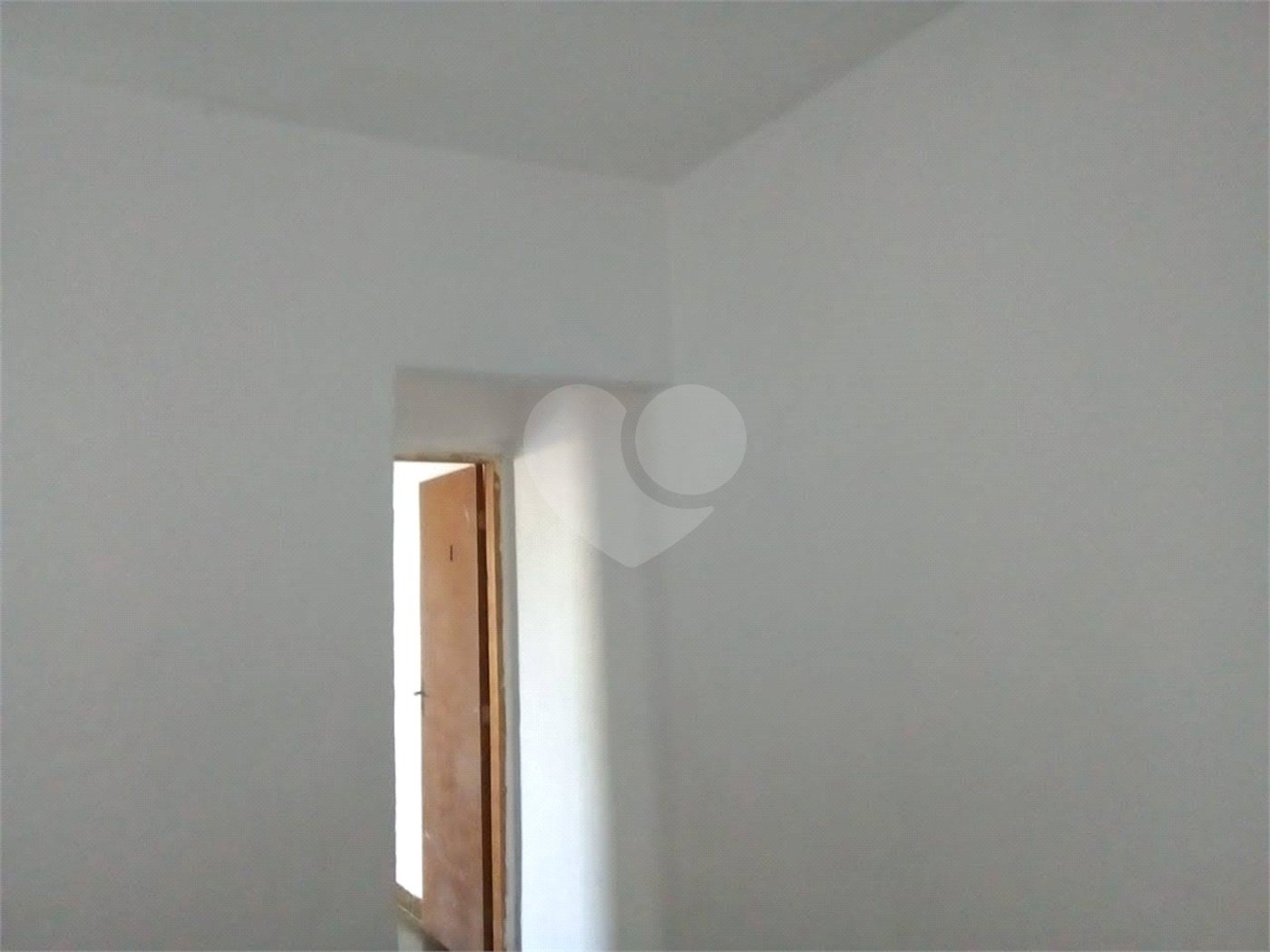 Sobrado à venda com 2 quartos, sendo 1 suíte, em Vila Urupês, Suzano, SP