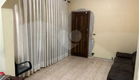 Casa à venda com 3 quartos, sendo 1 suíte,  em São João Clímaco, São Paulo, SP