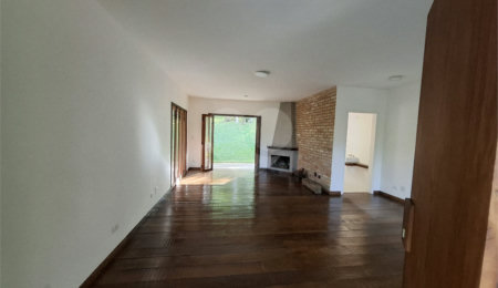 Casa Térrea à venda com 2 suítes em Serra da Cantareira, Mairiporã, SP