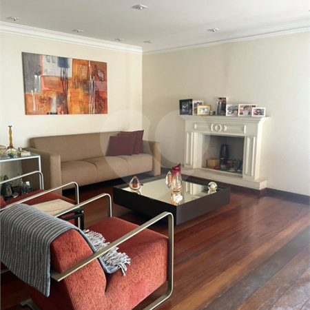 Apartamento à venda com 3 suítes em Real Parque, São Paulo, SP