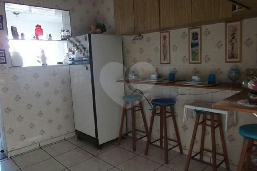 Sobrado à venda com 4 quartos, sendo 1 suíte, em Vila Isolina Mazzei, São Paulo, SP