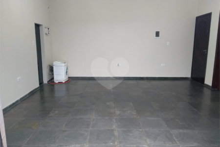 Sobrado à venda com 3 quartos, sendo 1 suíte,  em Vila Oliveira, Mogi das Cruzes, SP