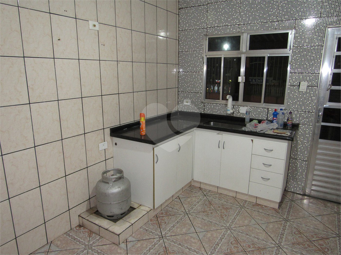 Casa à venda com 2 quartos em Jardim Nossa Senhora D'ajuda, Itaquaquecetuba, SP