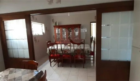 Sobrado à venda com 3 quartos, sendo 1 suíte,  em Jaraguá, São Paulo, SP