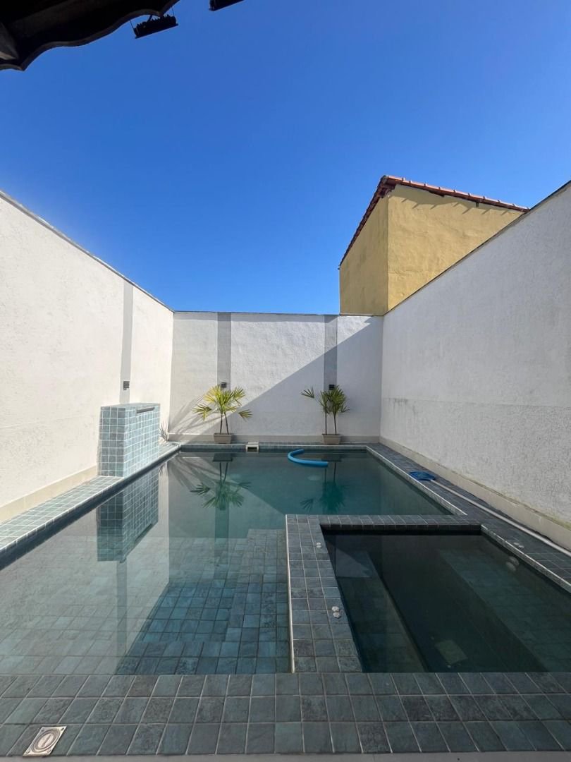 Casa com 2 dormitórios à venda, 81 m² por R$ 540.000,00 - Mirim - Praia Grande/SP