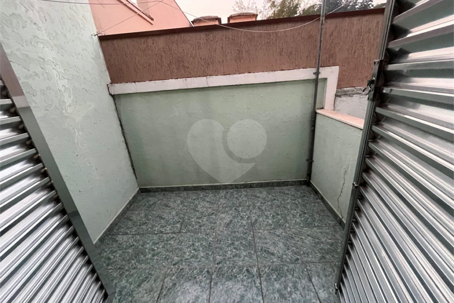 Sobrado à venda com 3 quartos, sendo 1 suíte, em Vila Irmãos Arnoni, São Paulo, SP
