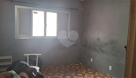 Casa à venda com 4 quartos, sendo 1 suíte,  em Catumbi, São Paulo, SP