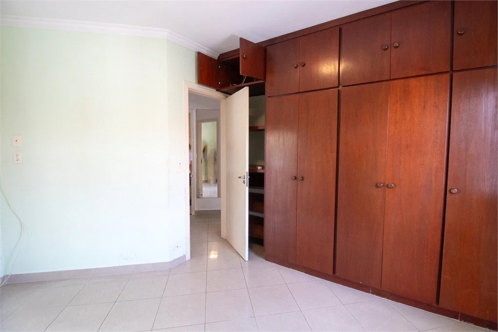 Sobrado à venda com 3 quartos, sendo 1 suíte, em Jardim Ester, São Paulo, SP