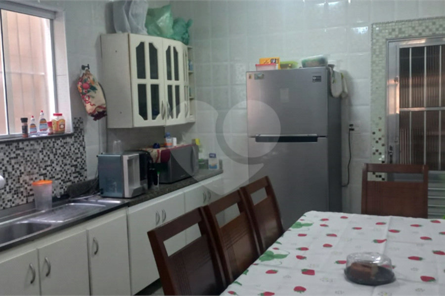 Sobrado à venda com 3 quartos, sendo 1 suíte,  em Tremembé, São Paulo, SP