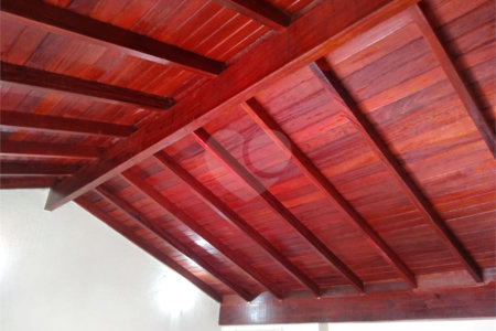 Sobrado à venda com 2 quartos em Reneville, Mairinque, SP