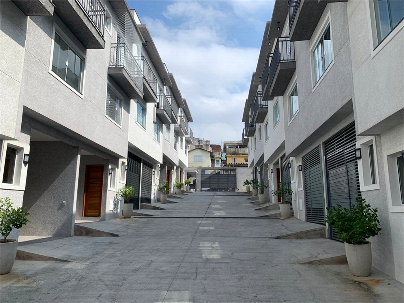 Casa à venda com 2 suítes no condomínio Residencial Napoles, São Paulo - SP