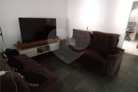 Casa à venda com 2 quartos, sendo 1 suíte,  em Jardim Layr, Mogi das Cruzes, SP