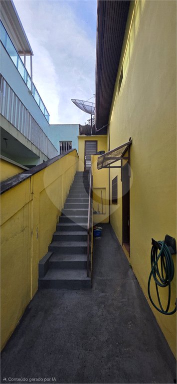 Sobrado à venda com 3 quartos em Santa Terezinha, São Paulo, SP