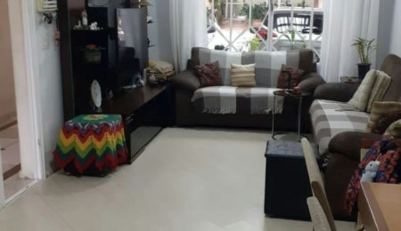 Sobrado espaçoso e completo em condomínio fechado no Bonfiglioli!