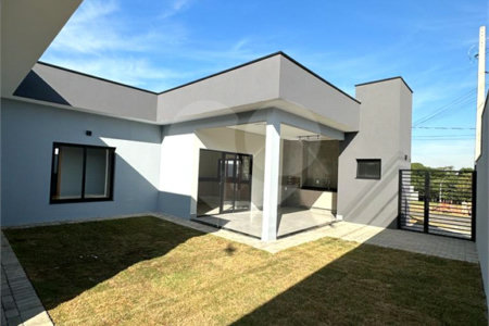 Casa à venda com 3 quartos, sendo 1 suíte,  no condomínio Lagos D Icaraí, Salto - SP