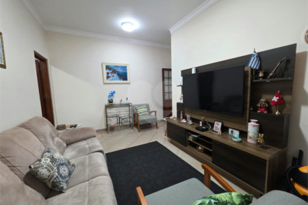 Sobrado à venda com 6 quartos, sendo 3 suítes, em Santa Teresinha, São Paulo, SP