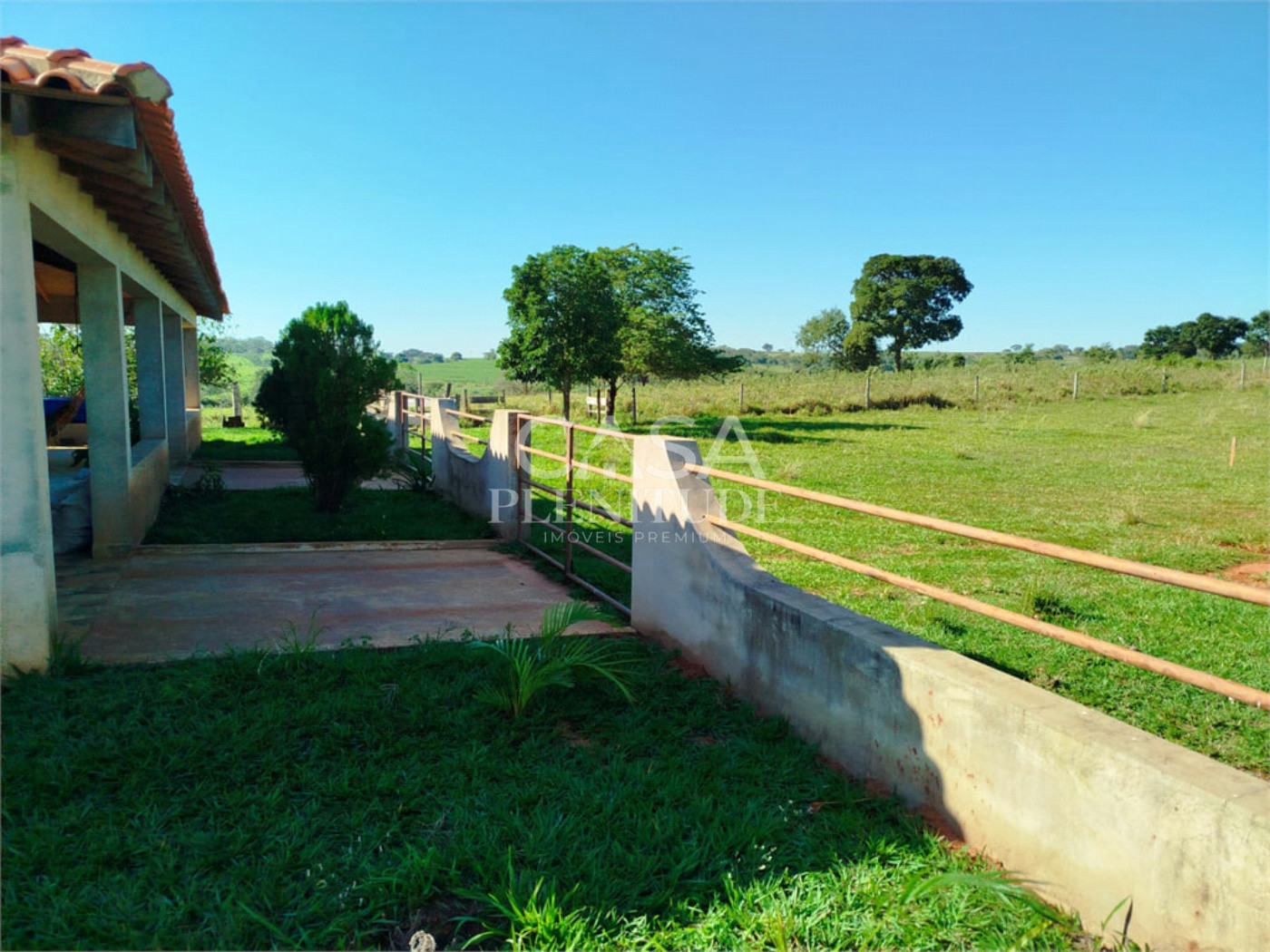 Chácara à venda com 3 quartos, sendo 1 suíte,  em Área Rural de Emilianópolis, Emilianópolis, SP
