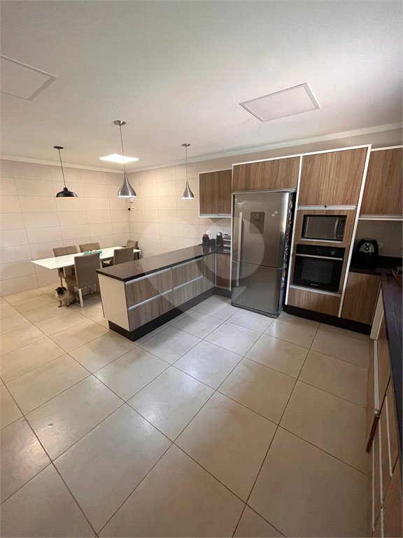 Casa à venda ou para alugar com 4 quartos, sendo 2 suítes, em Serra da Cantareira, Mairiporã, SP