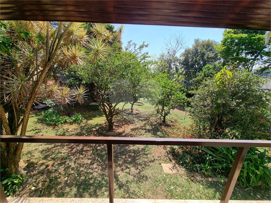 Casa à venda com 4 quartos, sendo 2 suítes, em Bosque, Vinhedo, SP