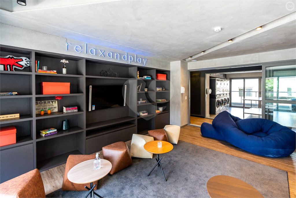 Apartamento à venda ou para alugar com 1 quarto em Pinheiros, São Paulo, SP