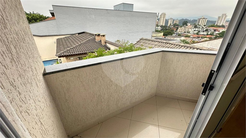 Casa à venda com 4 quartos, sendo 3 suítes, em Vila Galvão, Guarulhos, SP