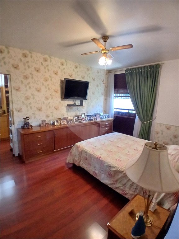 Sobrado à venda com 4 quartos, sendo 2 suítes, em Jardim Leonor, São Paulo, SP
