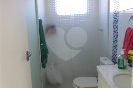 Casa à venda com 3 suítes no condomínio Residencial Recanto dos Paturis, Vinhedo - SP