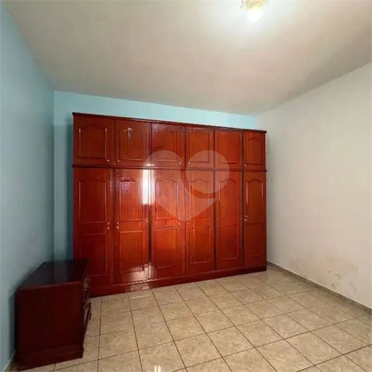 Casa à venda com 3 quartos em Vila dos Remédios, São Paulo, SP