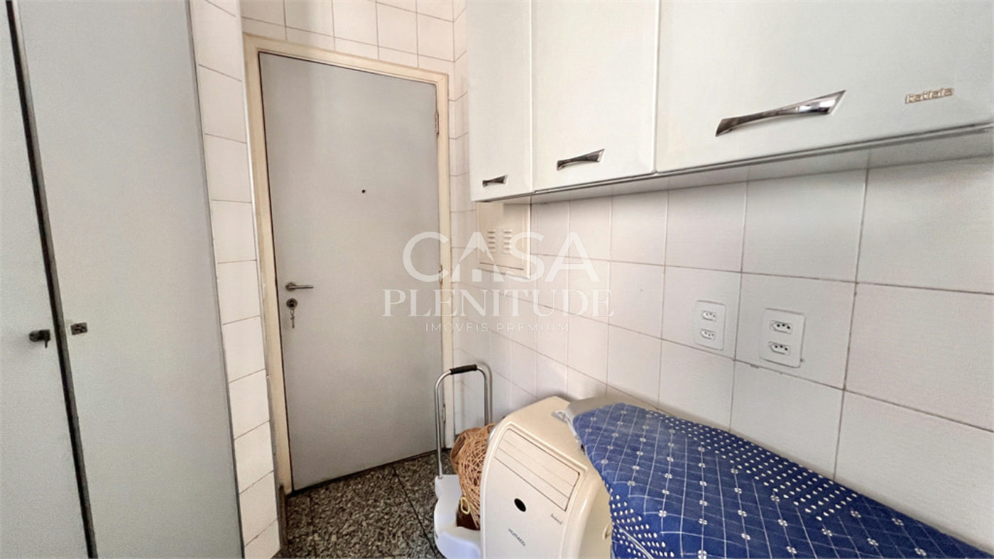 Apartamento à venda com 4 quartos, sendo 1 suíte,  em Vila Mariana, São Paulo, SP