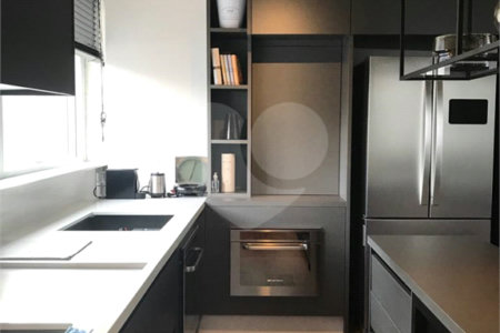 Apartamento à venda com 2 suítes em Vila Nova Conceição, São Paulo, SP
