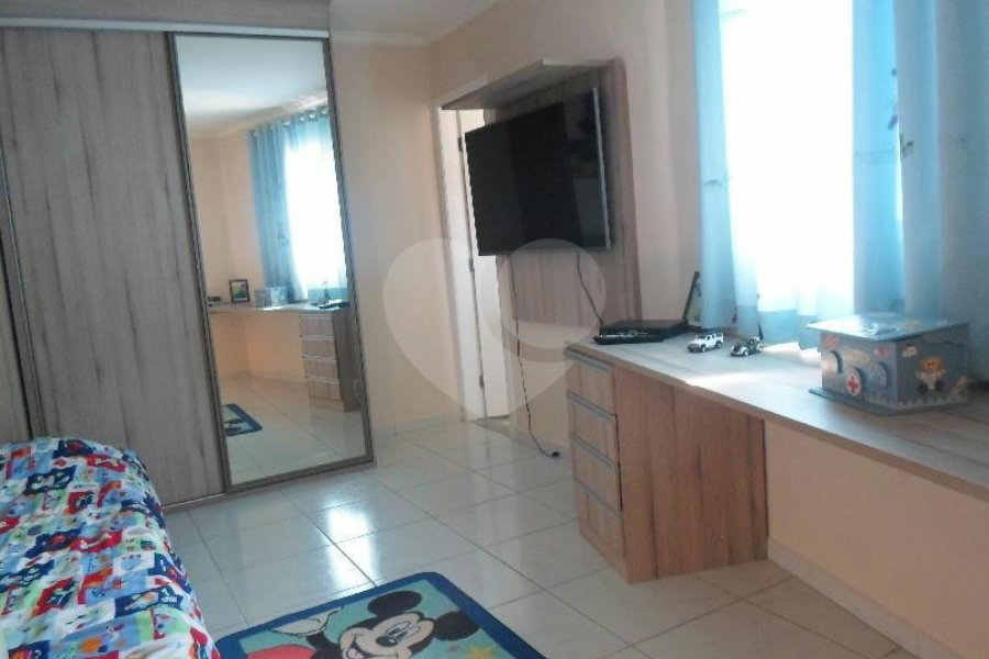 Sobrado à venda com 3 suítes em Vila Dom Pedro Ii, São Paulo, SP