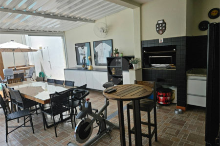 Casa à venda com 4 quartos, sendo 2 suítes,  no condomínio Jd Portugal, Sorocaba - SP
